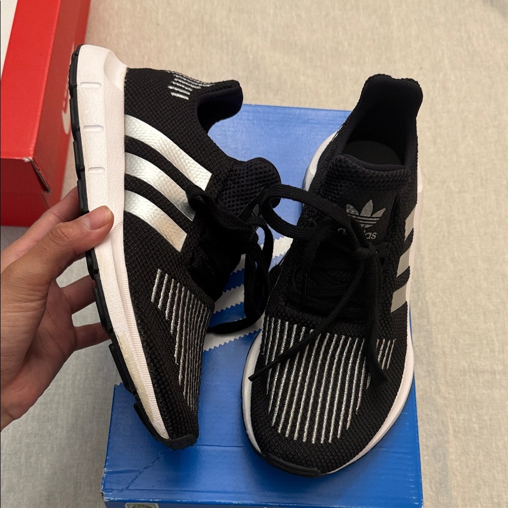 Adidas swift run J youth size 3.5, fits women’s 5 or 5.5 , worn once, like new